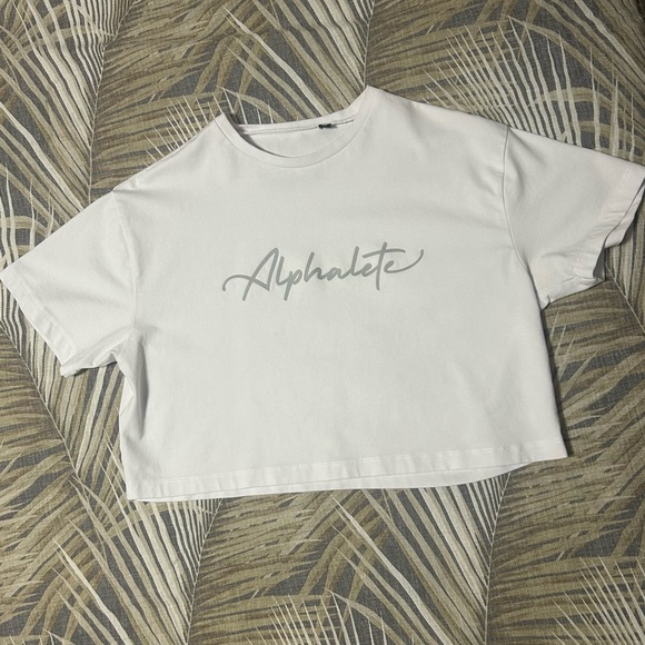 Alphalete White (XS), Green (S) and Blue(S) Crop Shirt Bundle. Lightly worn. - Picture 4 of 7